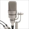 UM 930 twin mit XLR-Stecker, Halter und Stativ